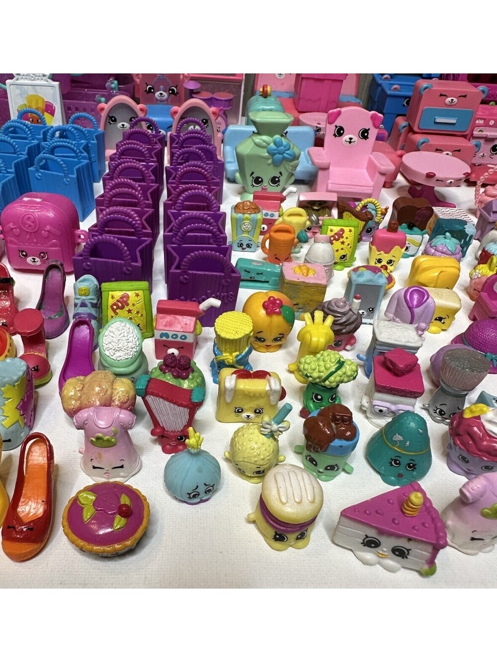 Huge Shopkins Mixed Lot 361 Pieces 250+ Figures Happy Places Shopville Furniture - Picture 7 of 9